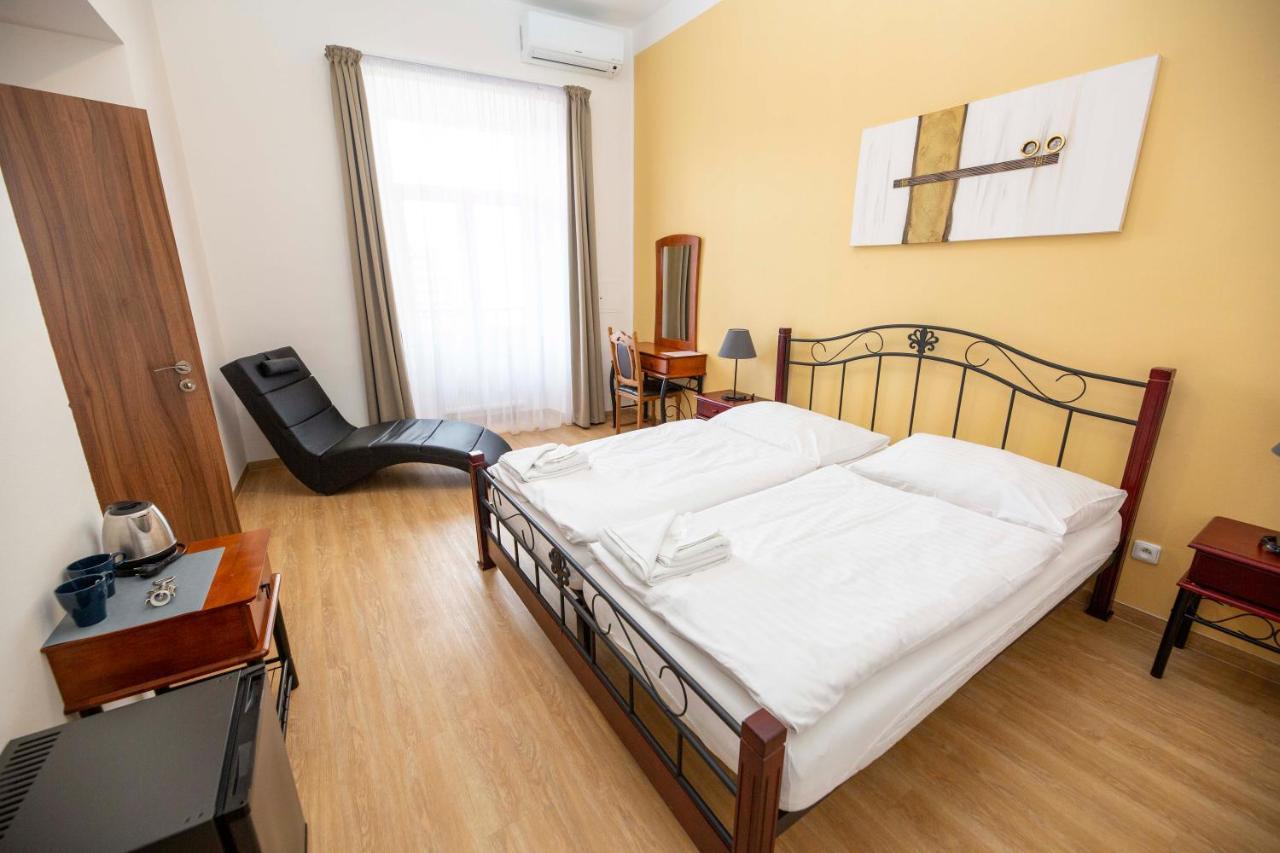 Penzion Kralovske Lazne Podiebrady Zewnętrze zdjęcie